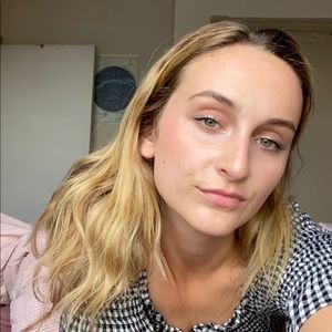 Meet your Posher, Hannah